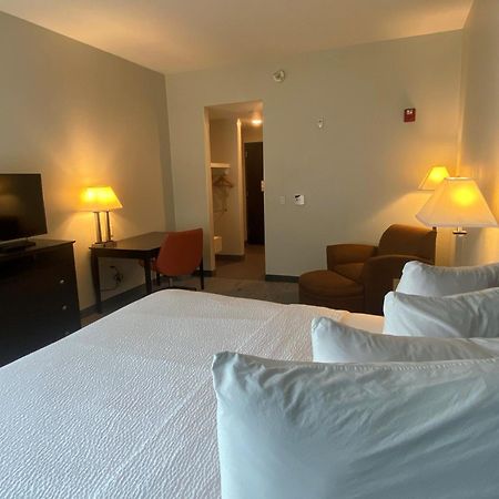 Wingate By Wyndham State Arena Raleigh/Cary Hotel Eksteriør billede