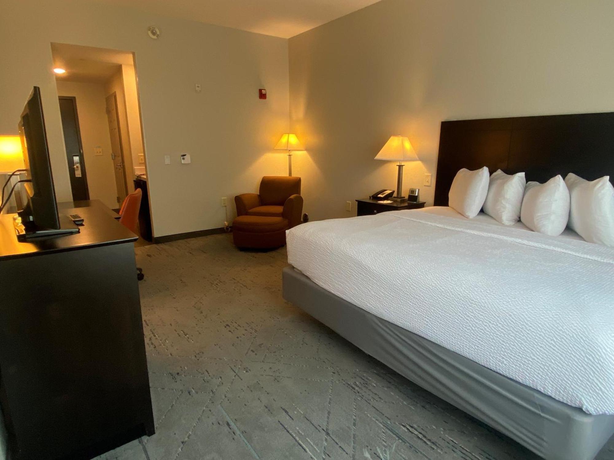 Wingate By Wyndham State Arena Raleigh/Cary Hotel Eksteriør billede