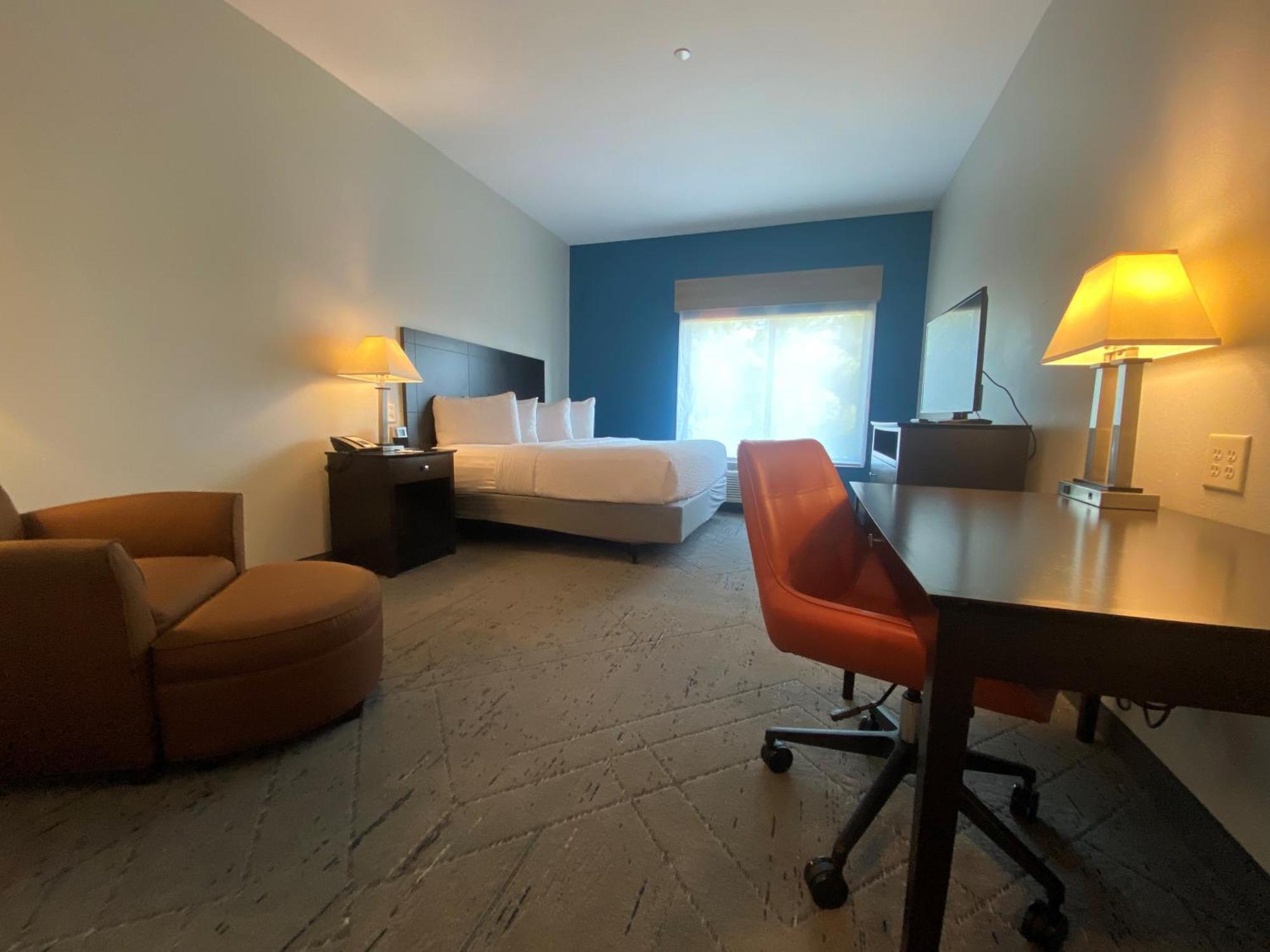 Wingate By Wyndham State Arena Raleigh/Cary Hotel Eksteriør billede