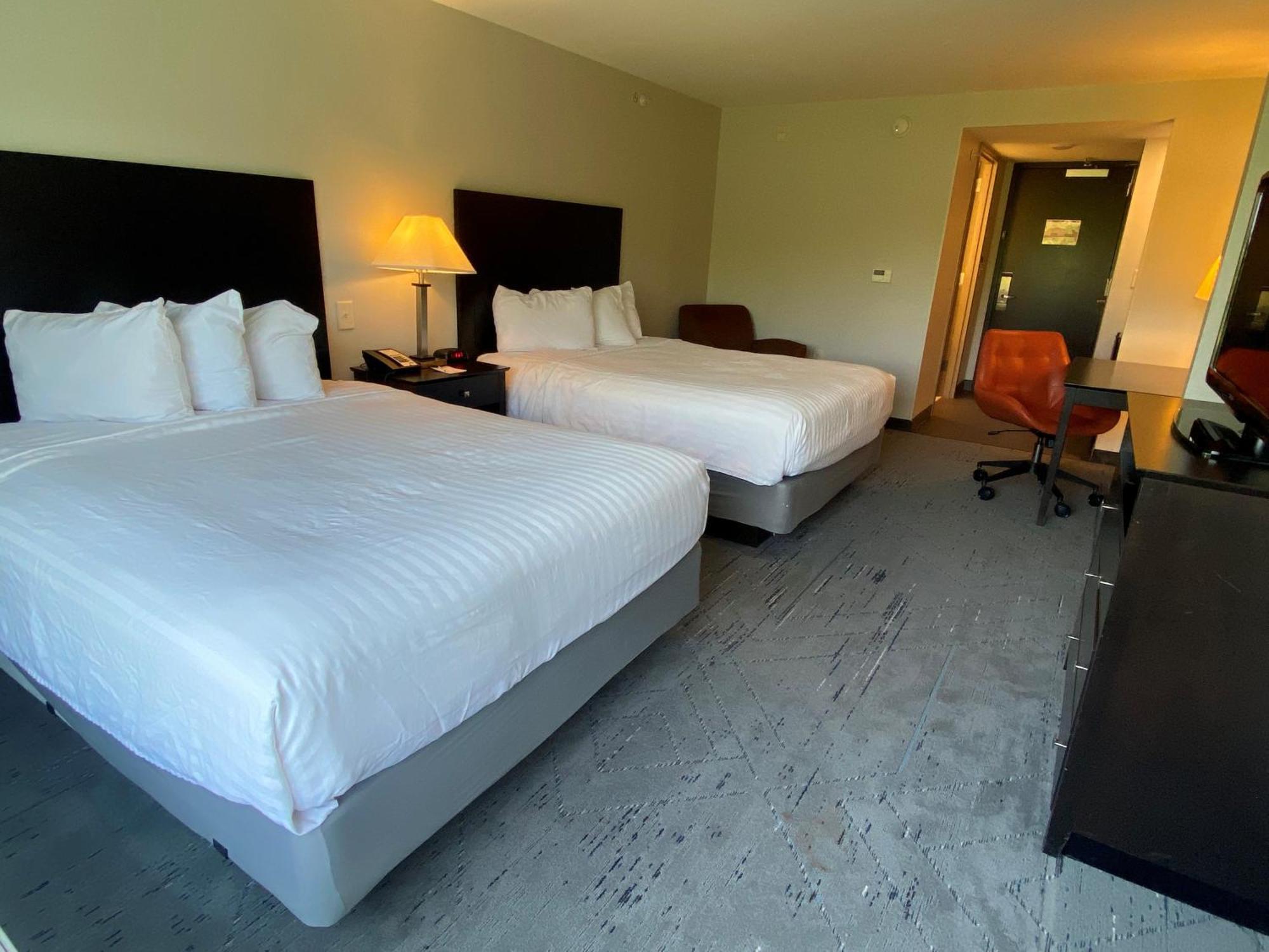 Wingate By Wyndham State Arena Raleigh/Cary Hotel Eksteriør billede