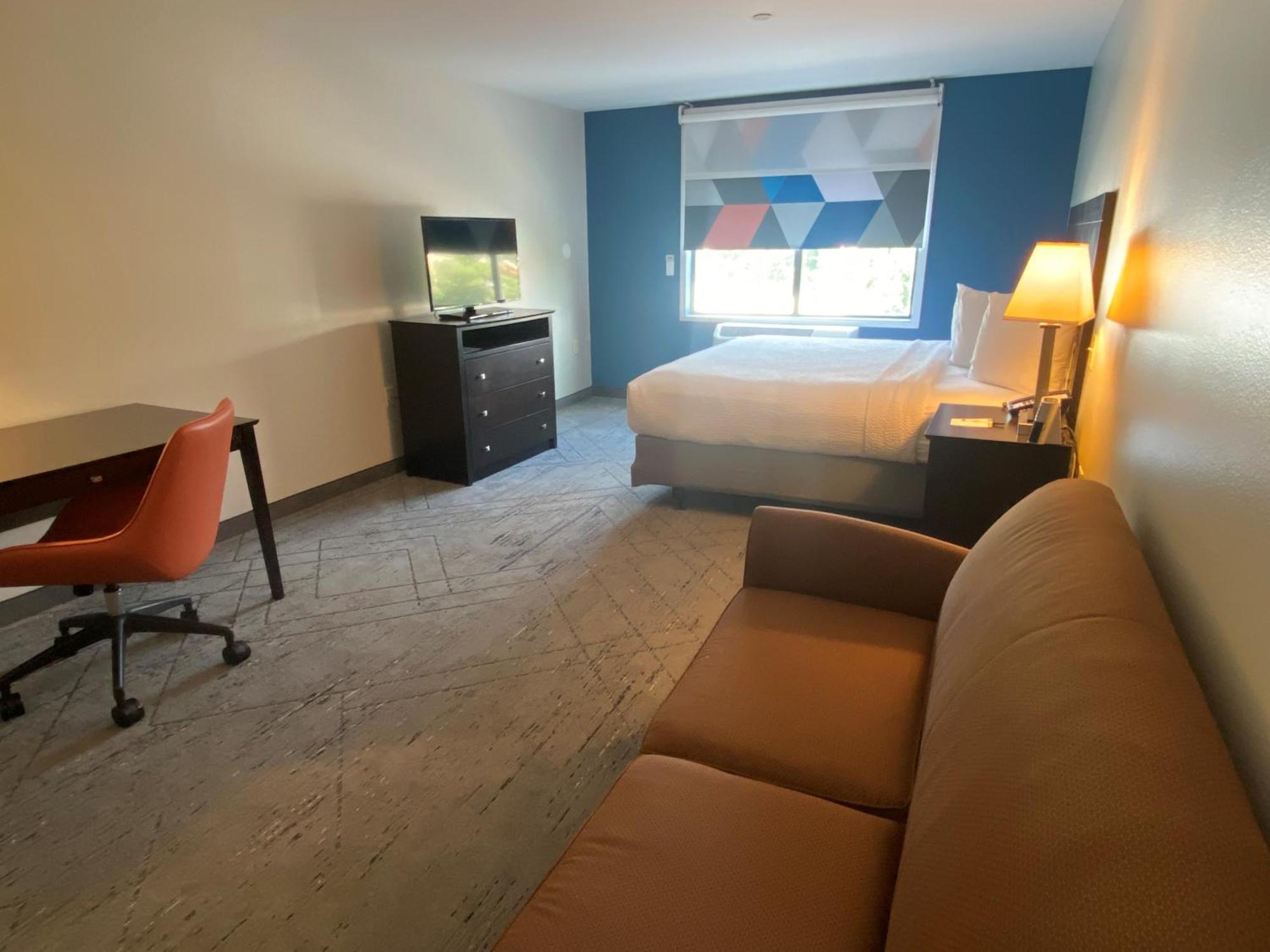 Wingate By Wyndham State Arena Raleigh/Cary Hotel Eksteriør billede