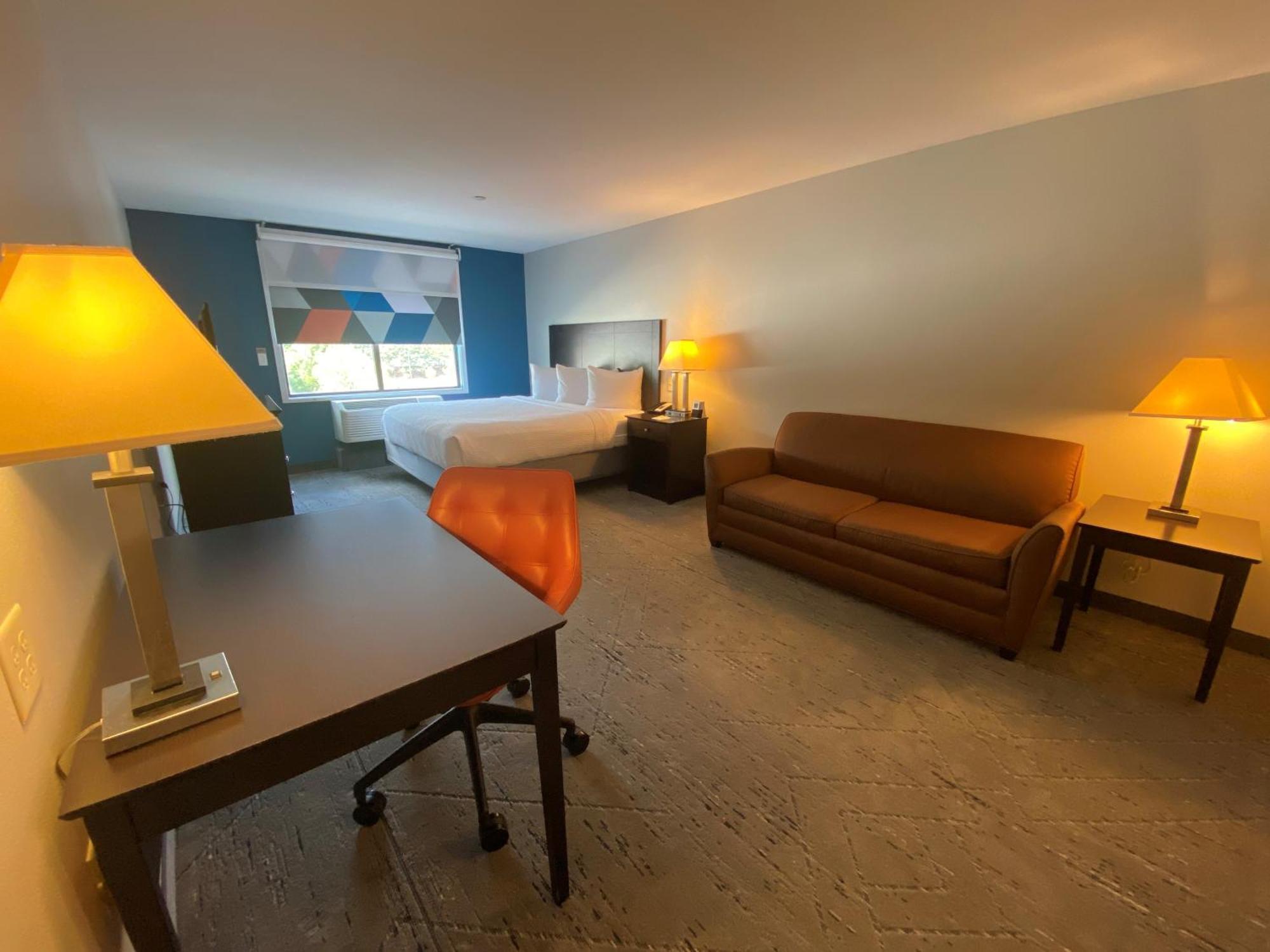 Wingate By Wyndham State Arena Raleigh/Cary Hotel Eksteriør billede