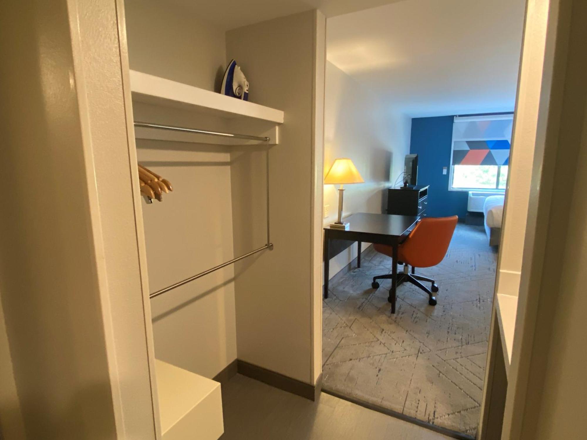 Wingate By Wyndham State Arena Raleigh/Cary Hotel Eksteriør billede