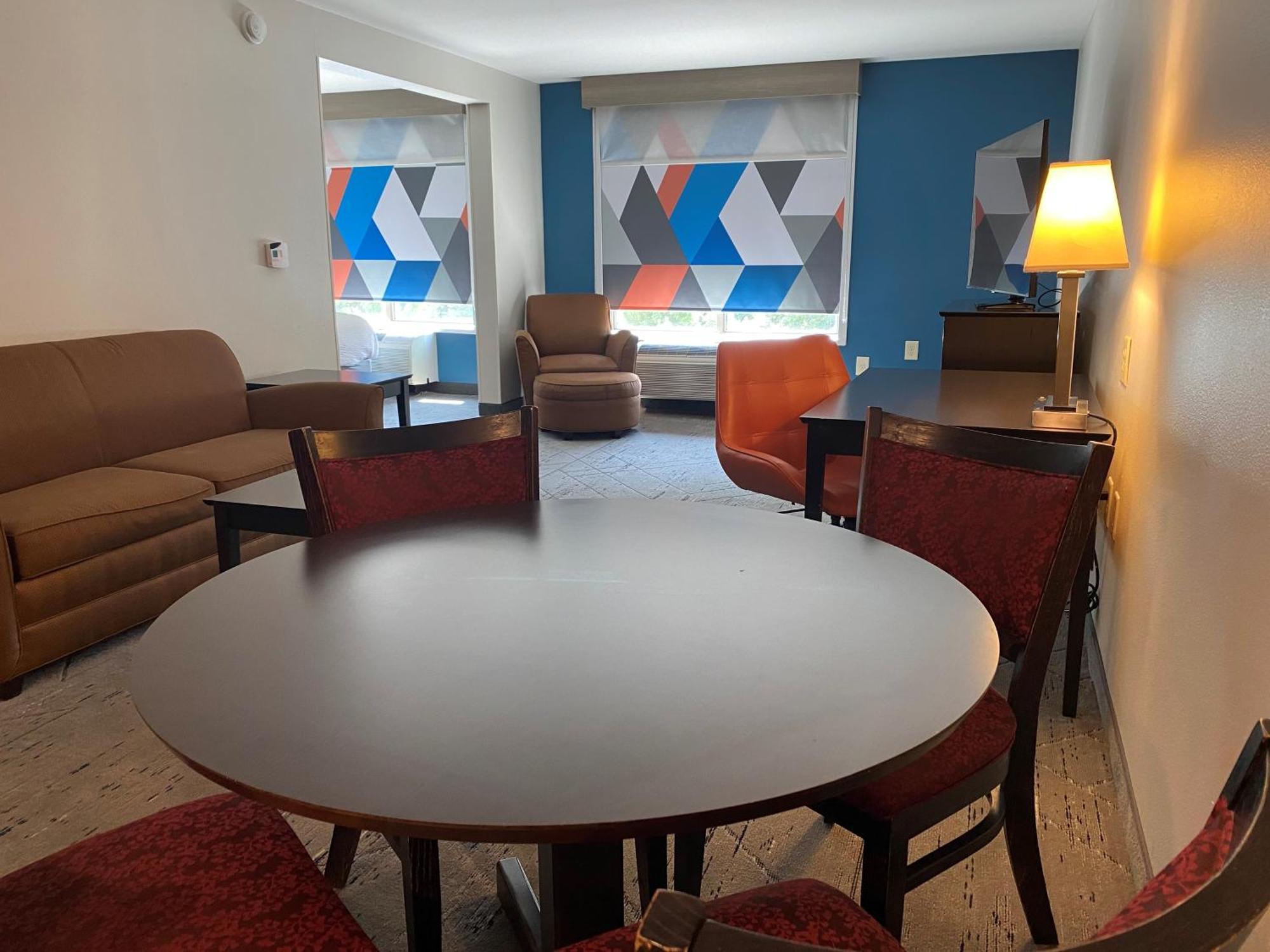 Wingate By Wyndham State Arena Raleigh/Cary Hotel Eksteriør billede