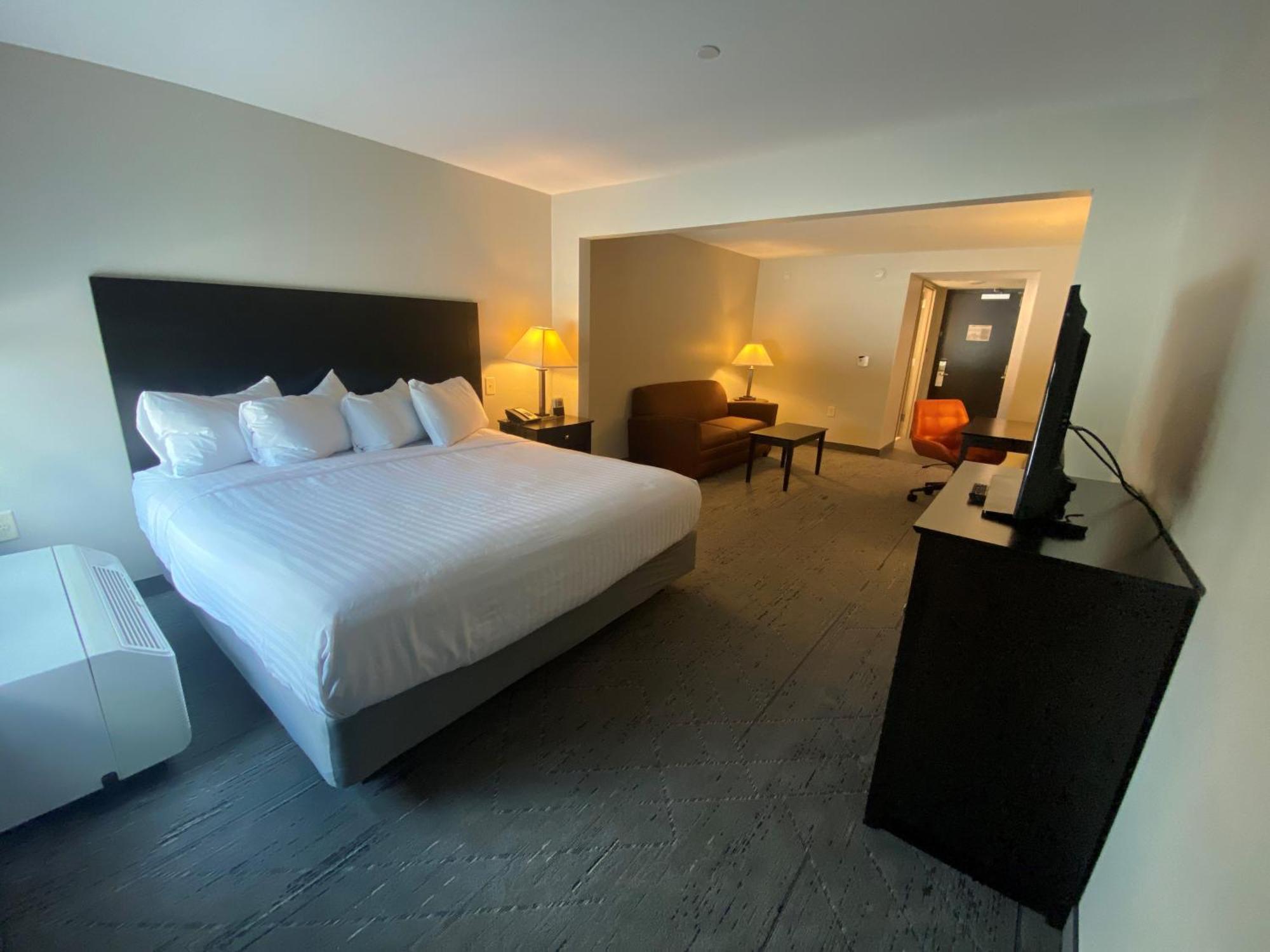 Wingate By Wyndham State Arena Raleigh/Cary Hotel Eksteriør billede