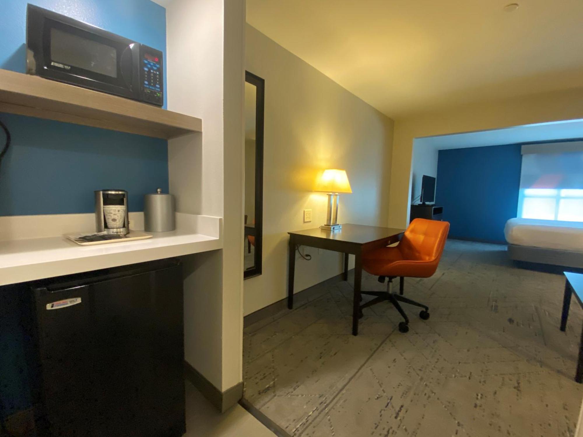 Wingate By Wyndham State Arena Raleigh/Cary Hotel Eksteriør billede