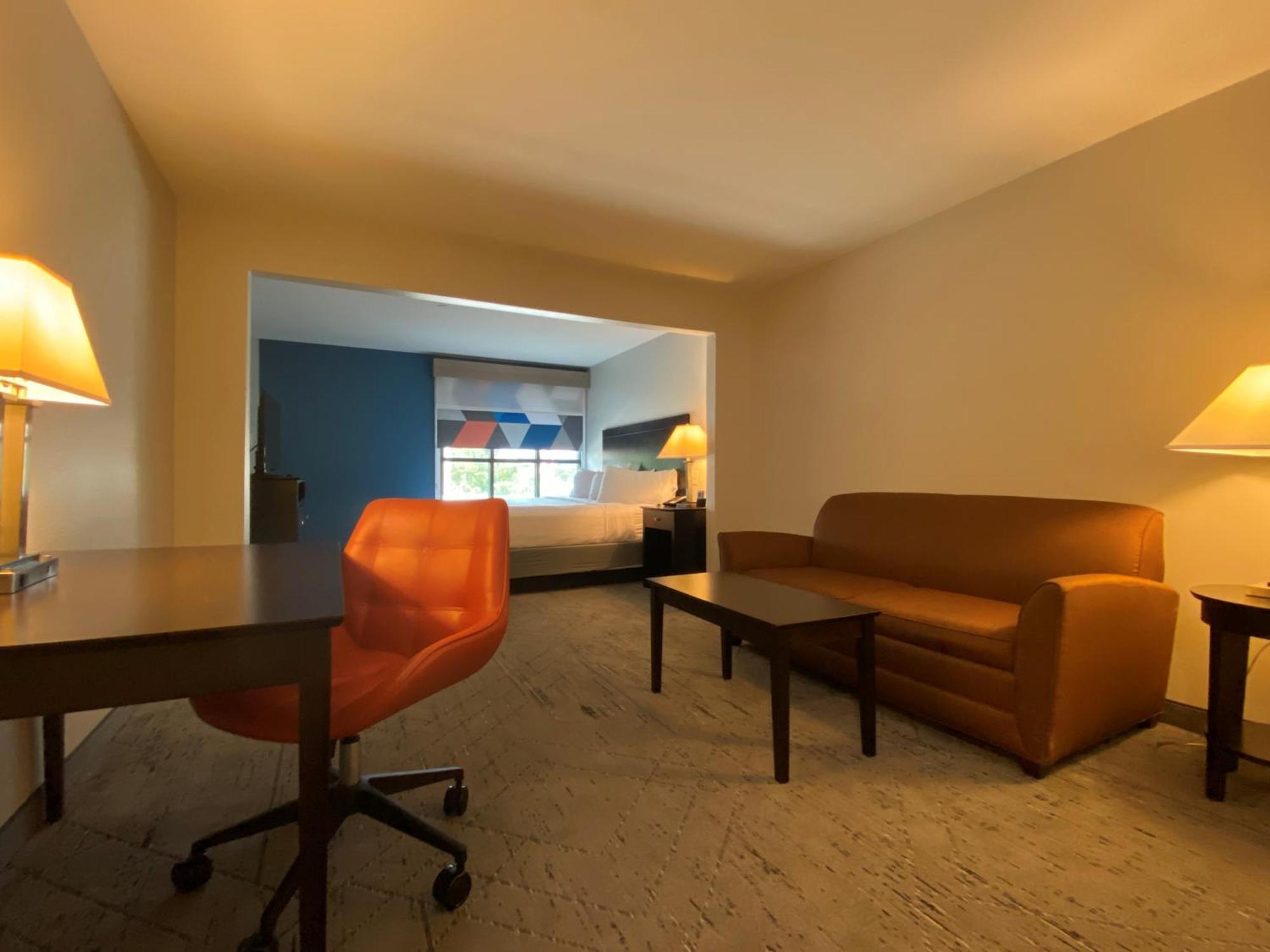 Wingate By Wyndham State Arena Raleigh/Cary Hotel Eksteriør billede