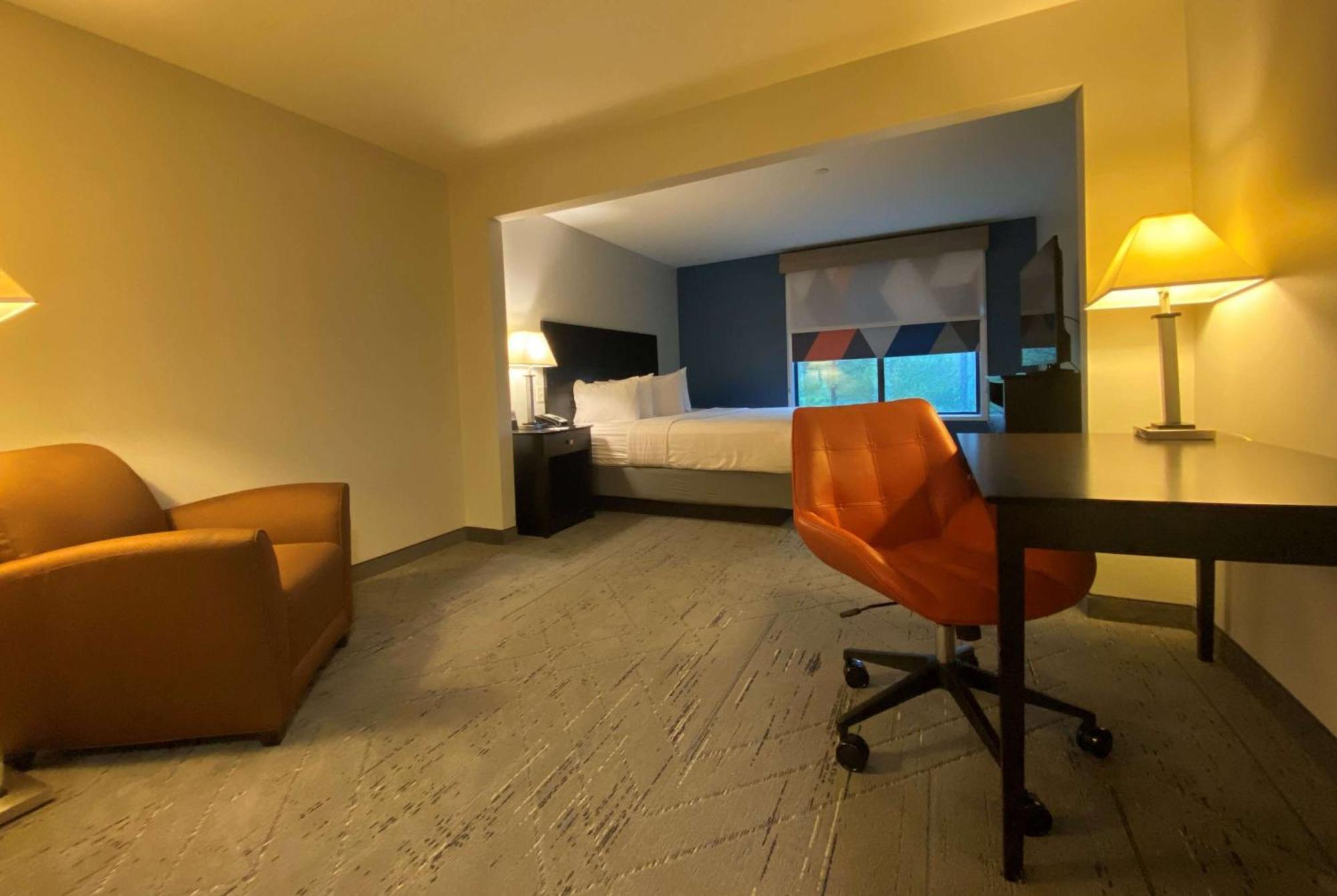 Wingate By Wyndham State Arena Raleigh/Cary Hotel Eksteriør billede