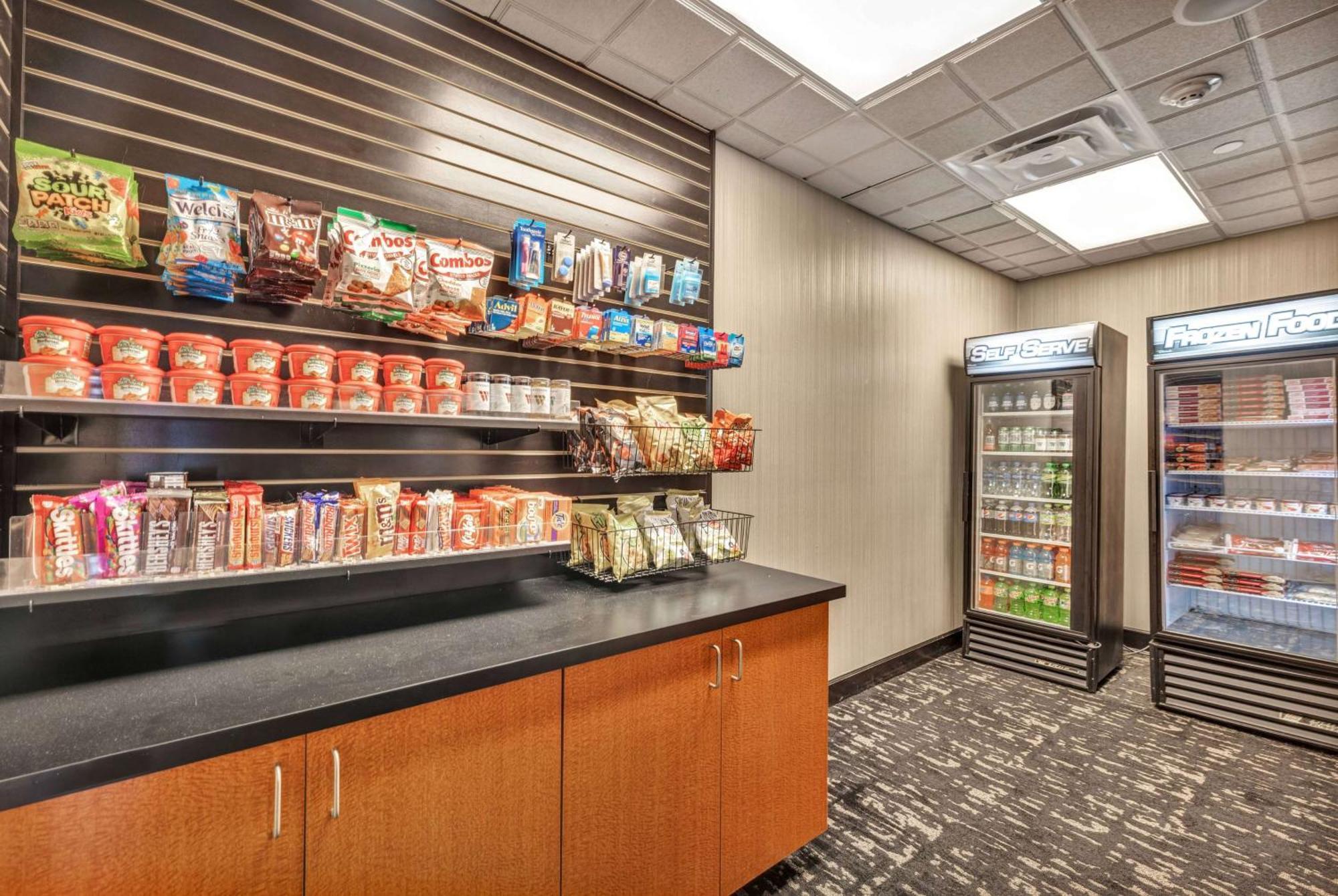 Wingate By Wyndham State Arena Raleigh/Cary Hotel Eksteriør billede
