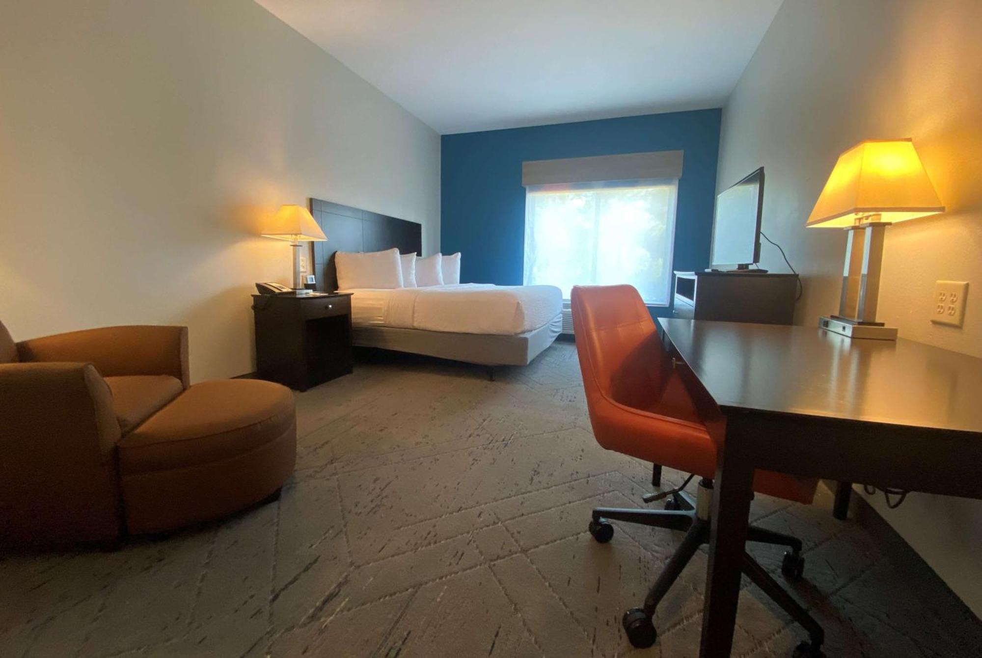 Wingate By Wyndham State Arena Raleigh/Cary Hotel Eksteriør billede