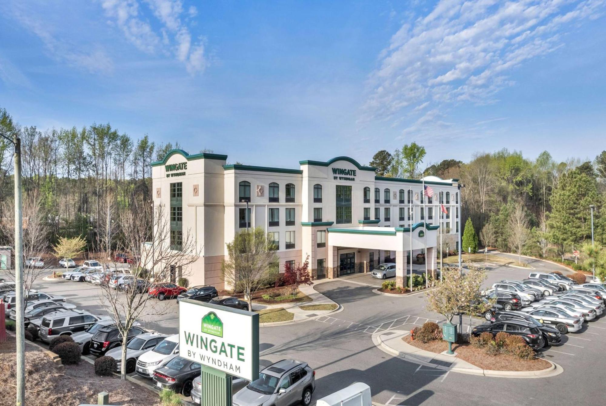 Wingate By Wyndham State Arena Raleigh/Cary Hotel Eksteriør billede